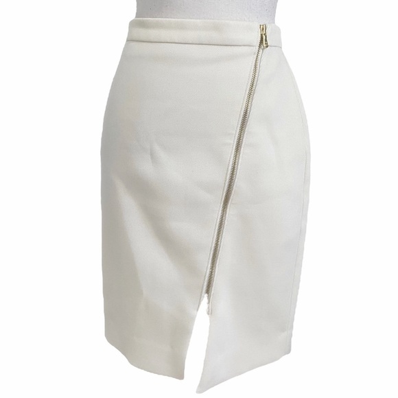 J CREW PETITE CREAM ASYMMETRICAL FRONT ZIPPER RIBBED PENCIL SKIRT - 4P - Picture 2 of 12